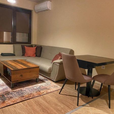 Stylish Urban Apart New 2021 Close To The Beach Варна Экстерьер фото