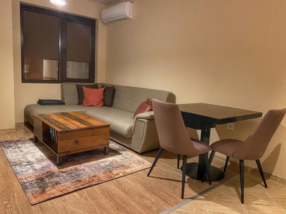 Stylish Urban Apart New 2021 Close To The Beach Варна Экстерьер фото